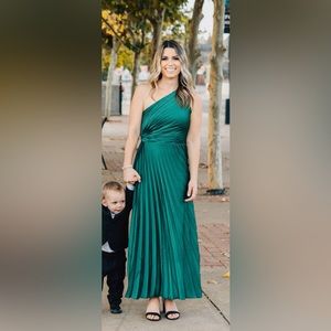 Green Abercrombie and Fitch pleated asymmetrical dress Size XS